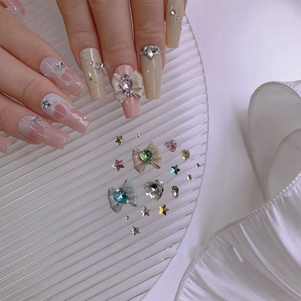 ネイルパーツ 蝶型 スパンコール ネイルアートパーツ ジェルネイル