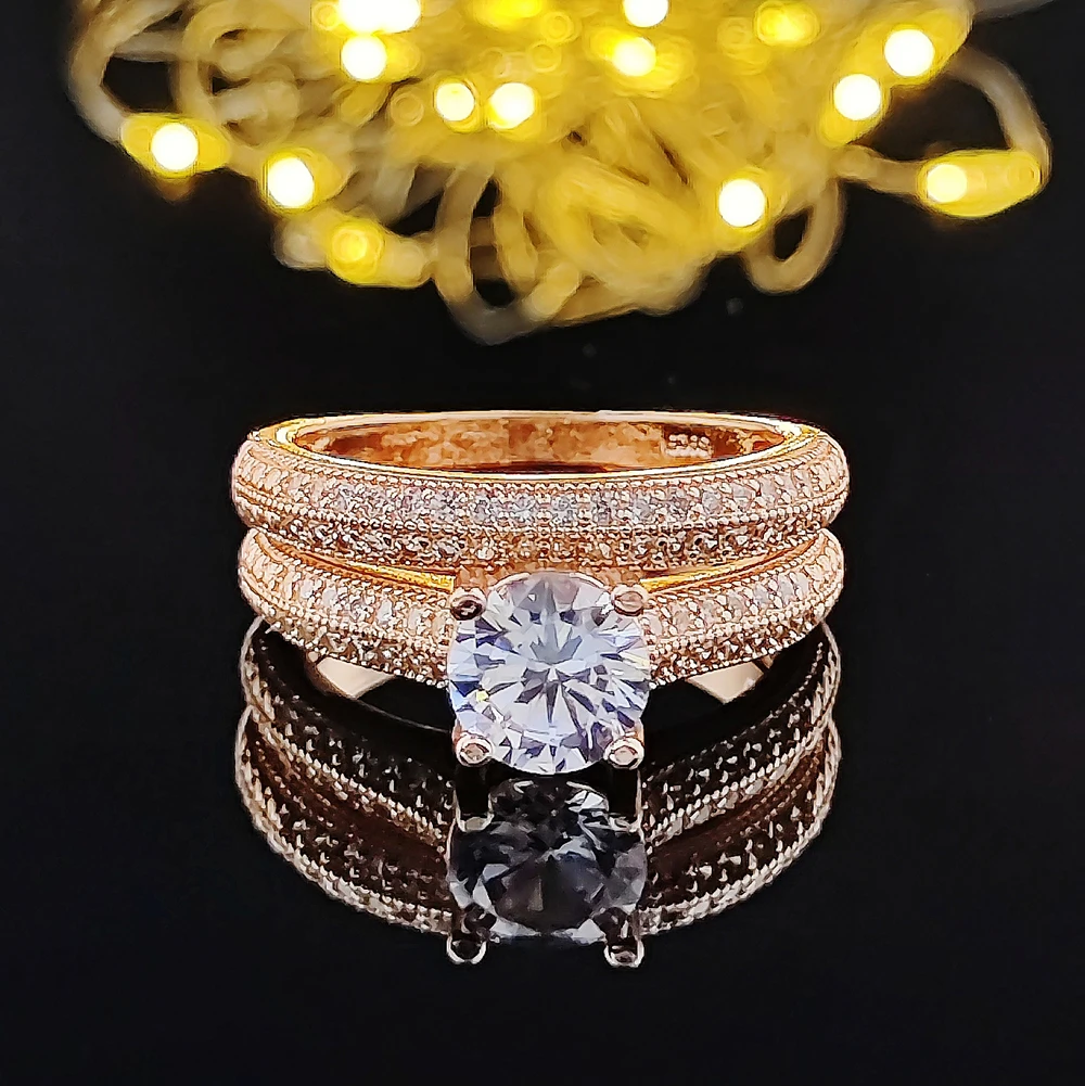 Women's Trendy Gold Color Round Stainless Steel Wedding Party Finger Ring main image 1