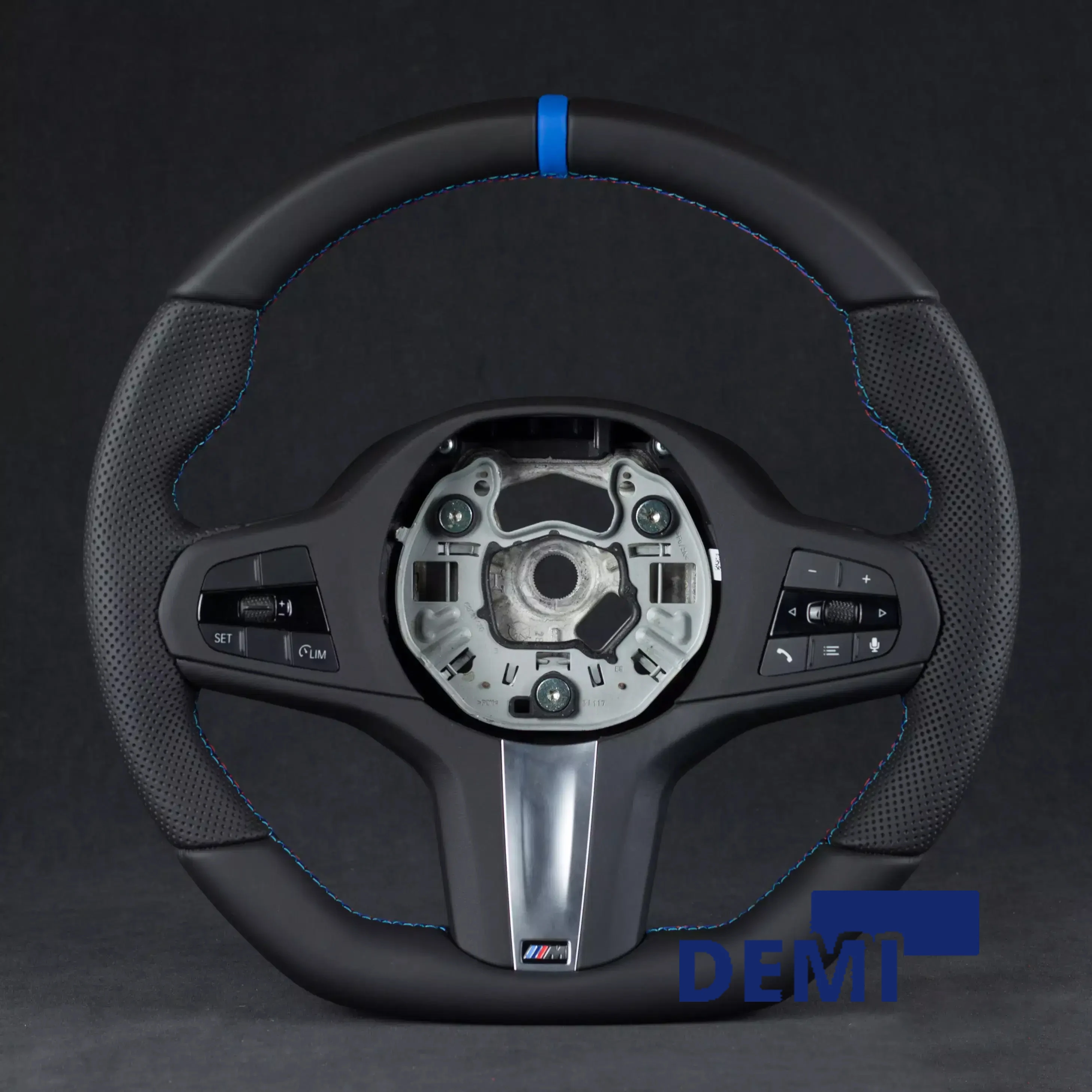 

Для руля BMW G20 G21 G22 G23 G82 G26 G30 G31 G42