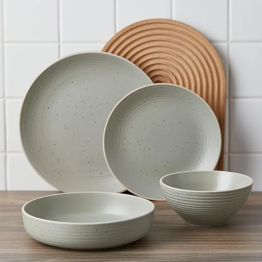 

Stone Lain Lauren Stoneware Dinnerware Set, 16-Piece Service for 4, Green