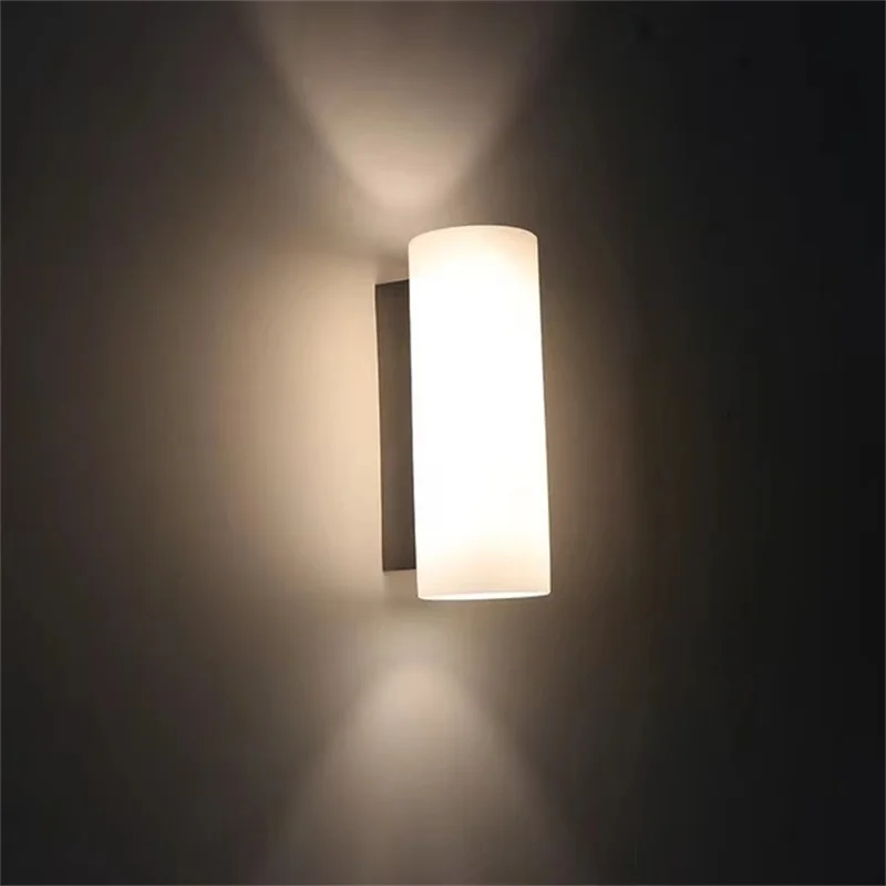 

Настенные светильники, Современные Простые прикроватные светильники для спальни, 2 шт. * E14, держатель для лестницы, коридора, алюминиевая лампа, стеклянный абажур