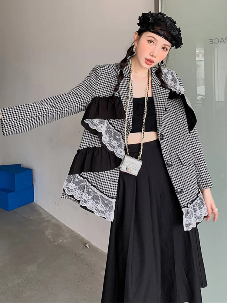 Рисунок 2 - Дизайнерский блейзер в клетку с