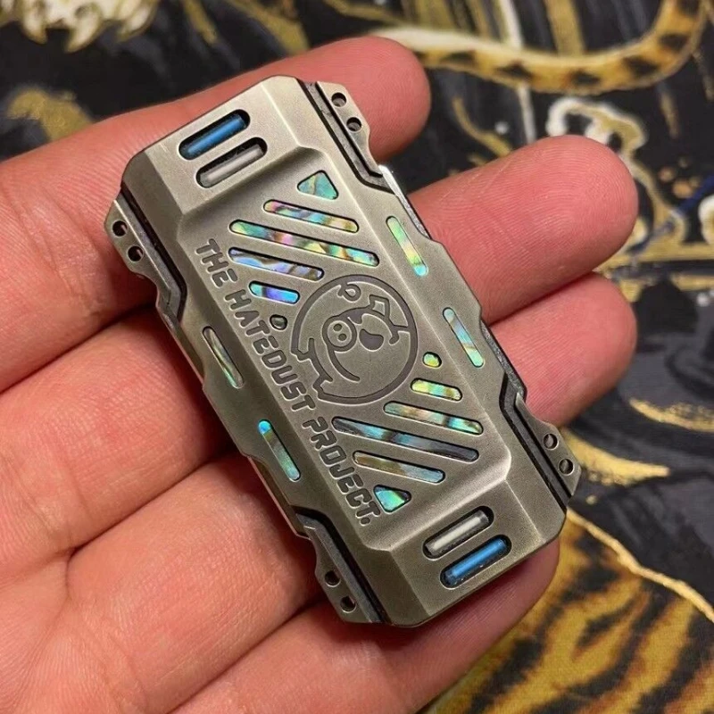 

Second-Hand out-of-Print EDC Mackey Hate Pig Joint Name CP2 Push Brand White Copper Material All Fritillary Stress Relief PPB