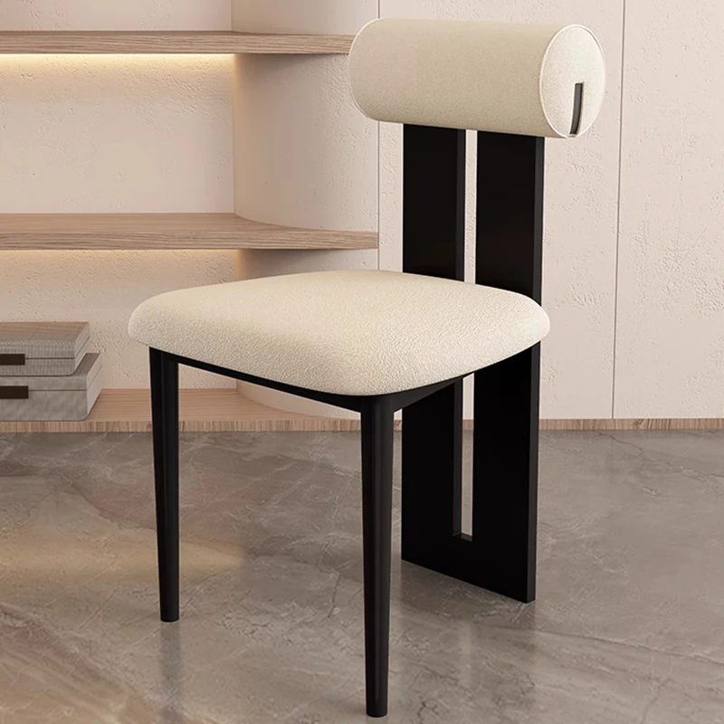 

Luxury Aesthetic Dining Chairs Modern White Kawaii Trendy Dining Chairs European Design Chaise De Salle A Manger Home Furniture