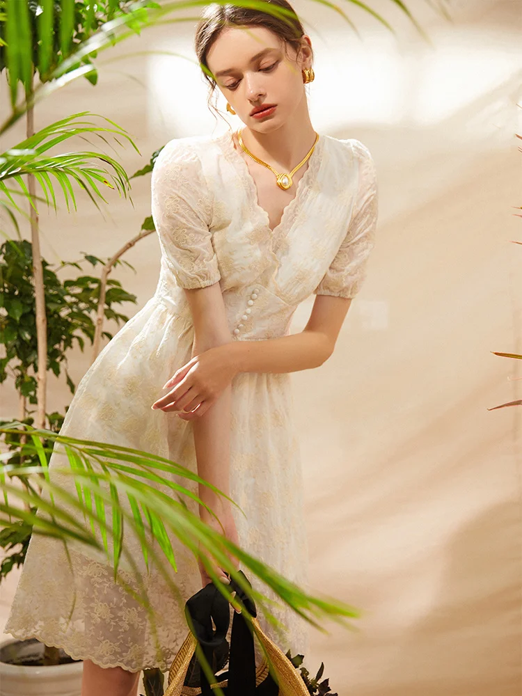 

French Heavy Industry Embroidery Dress for Women 2023 New Summer White Fairy Bubble Sleeve Skirt