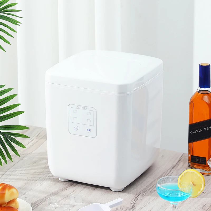 DBJ-10A home small ice machine 1L water tank 15Kg / Day round ice production automatic rapid machine