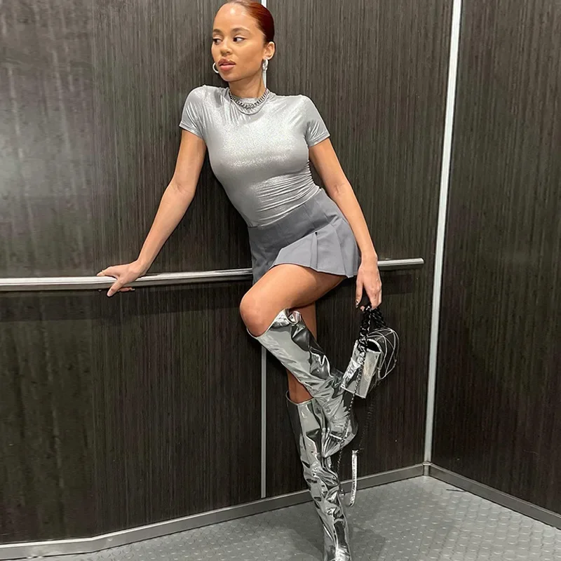 Рисунок 5 - Женская футболка из искусственной кожи