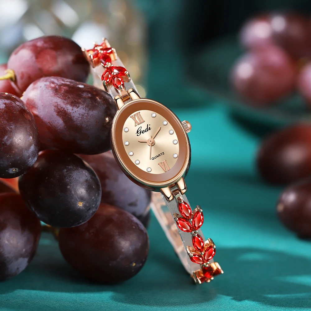 Luxury Oval Shaped Ladies Watches Crystal Alloy Bracelet 30M Water Resistance Small Quartz Wrist Watch for Women Accessories
