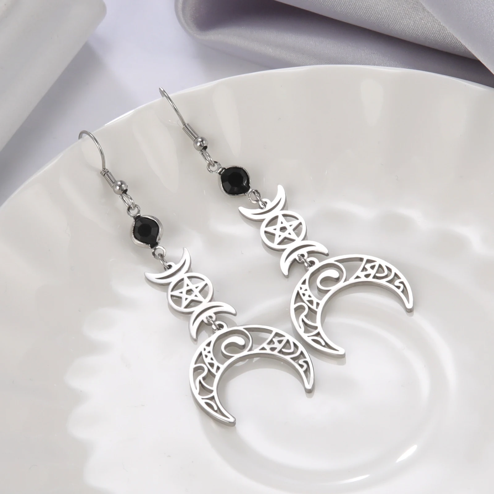 Dawapara Crescent Göttin Schwarz Birthstone Edelstahl Ohrringe Triple Mond Wicca Pentagram Gothic Ohrringe