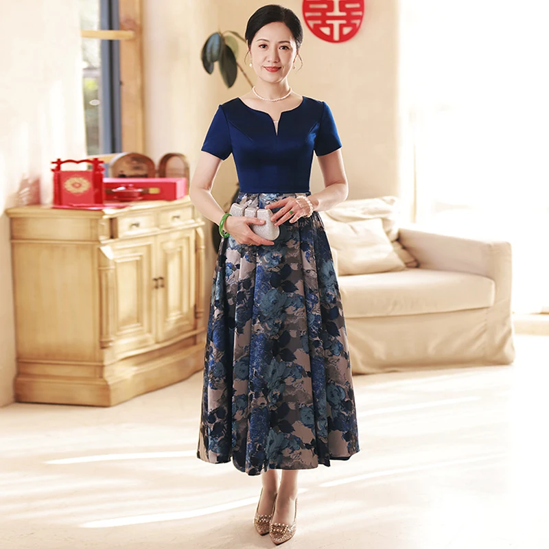 Navy Blue Mother Of The Bride Dresses Elegant Scoop Neck A-Line Tea-Length Satin Women Wedding Party Gowns