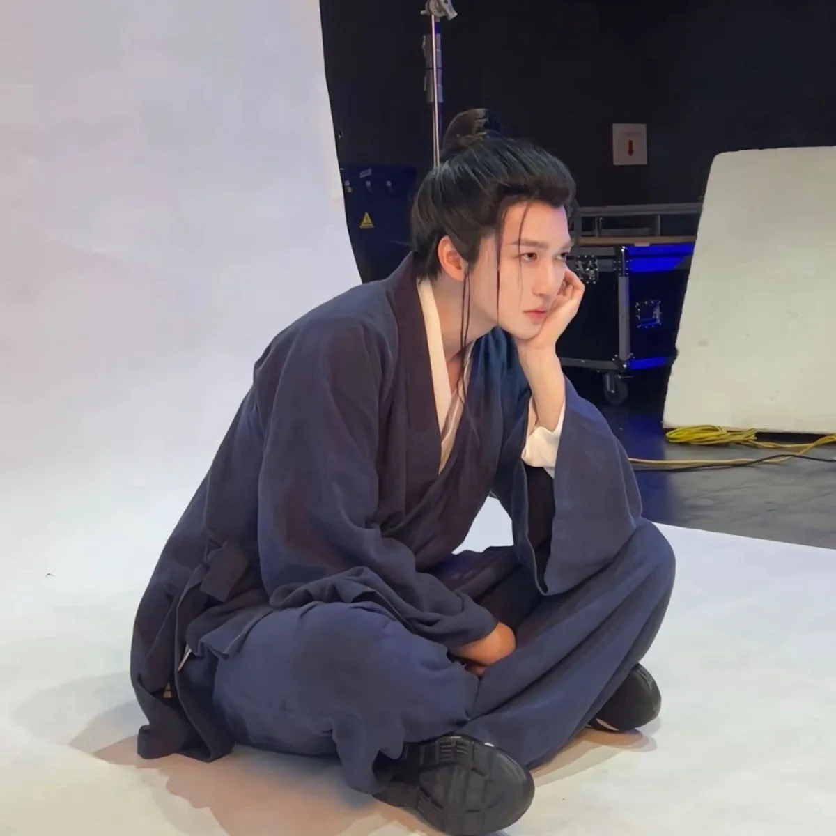 Wudang King Taoist Robe The Outcast Milk Silk Men Women Chinese Style Lay Buddhist Wide Sleeves Short Robe Cosplay Costume