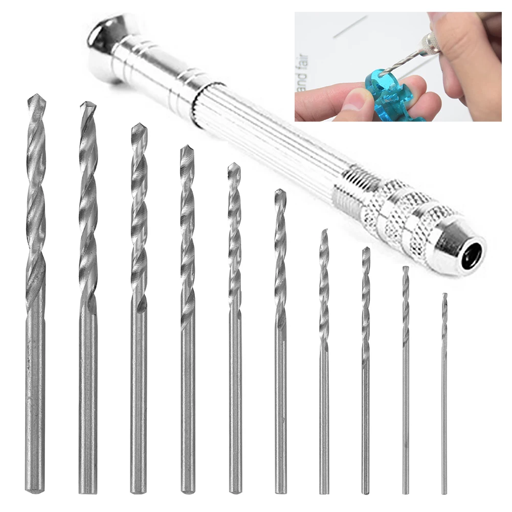 Gros plan sur le mandrin de la perceuse à main modélisme serrant un foret de 0.8mm