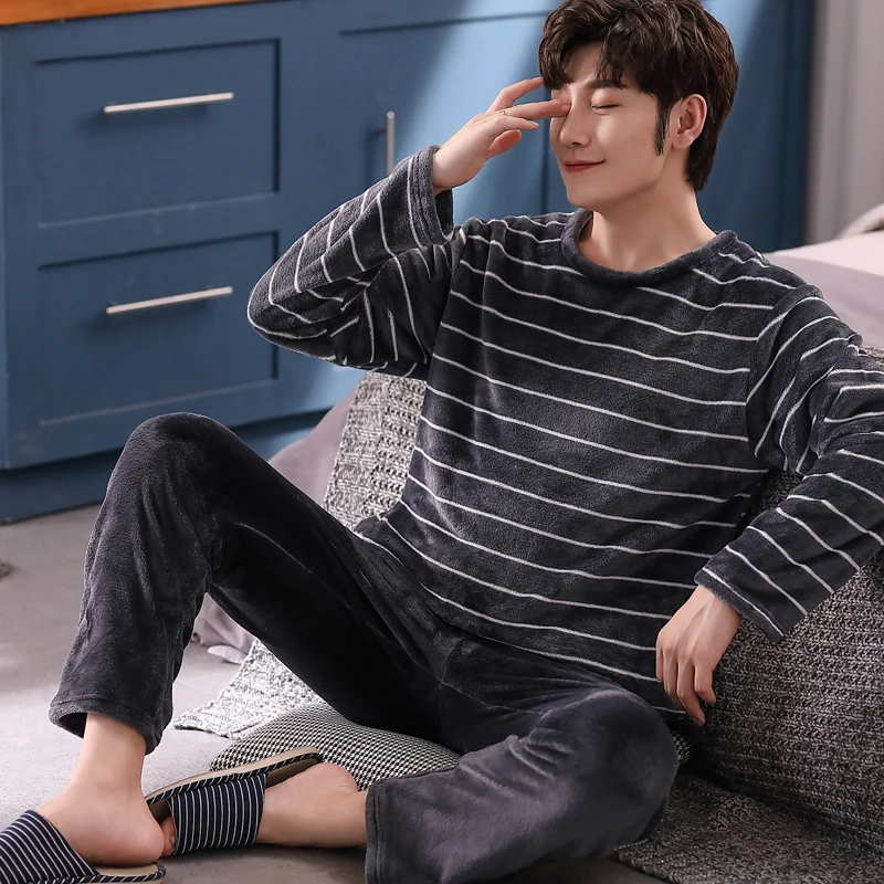 Winter thick and warm flannel pajamas for men's pullover, double long coral velvet, can be worn as an outerwear for home wear