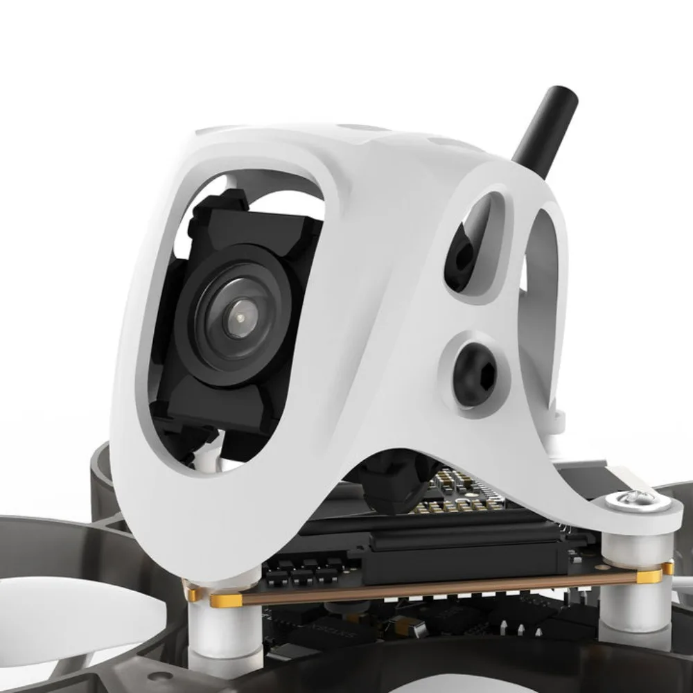 Détail de la caméra DJI O4 HD sur le drone FPV Meteor65 Pro O4, avec stabilisation intégrée.