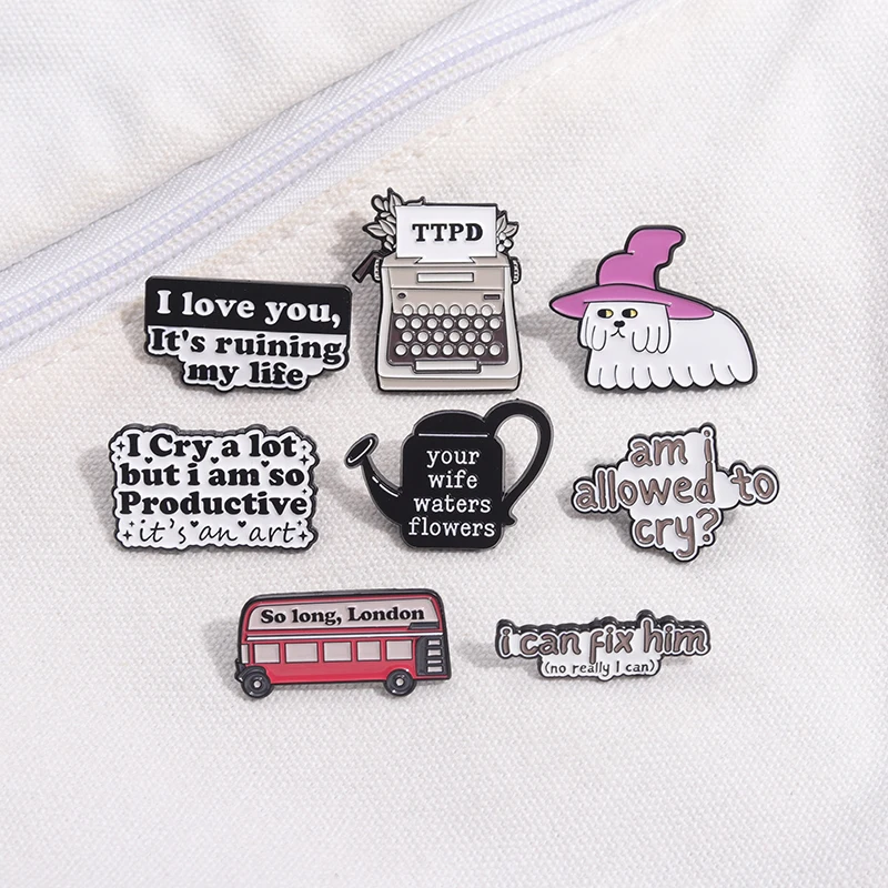 Berühmte weibliche Pop-Sänger Cartoon Emaille Pins lyrische Lyrics Broschen kreative Metall Revers Abzeichen Zubehör Geschenk für Freunde – Detail 4