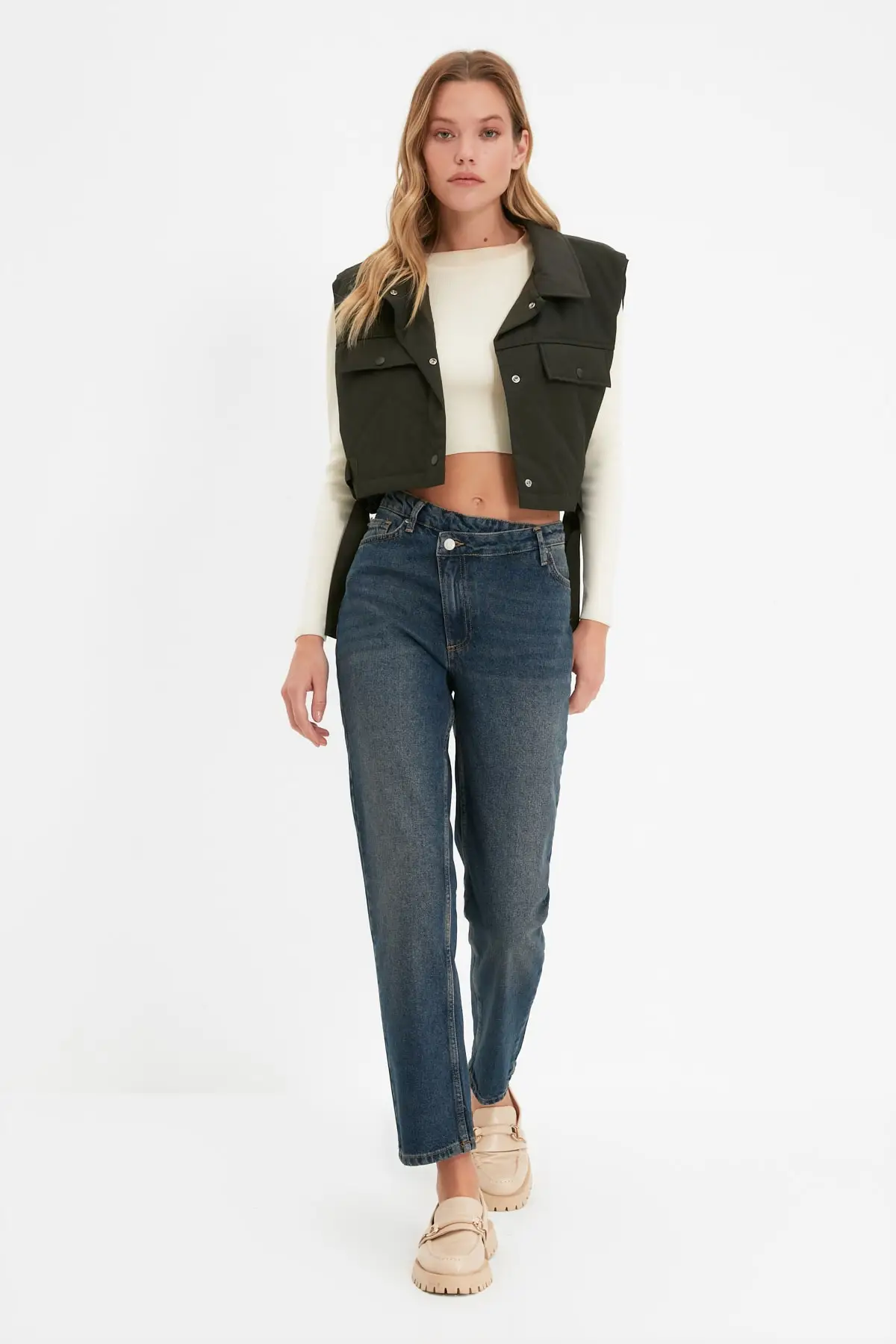 Trendyol Asymmetrical Kapamalı High Waist Bootcut Jeans TWOAW22JE1057 |
