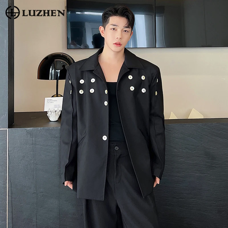 

Роскошные мужские блейзеры LUZHEN в Корейском стиле, с отложным воротником, многослойная куртка с пряжкой, однотонный элегантный мужской нишевой дизайн, костюм 64a64e