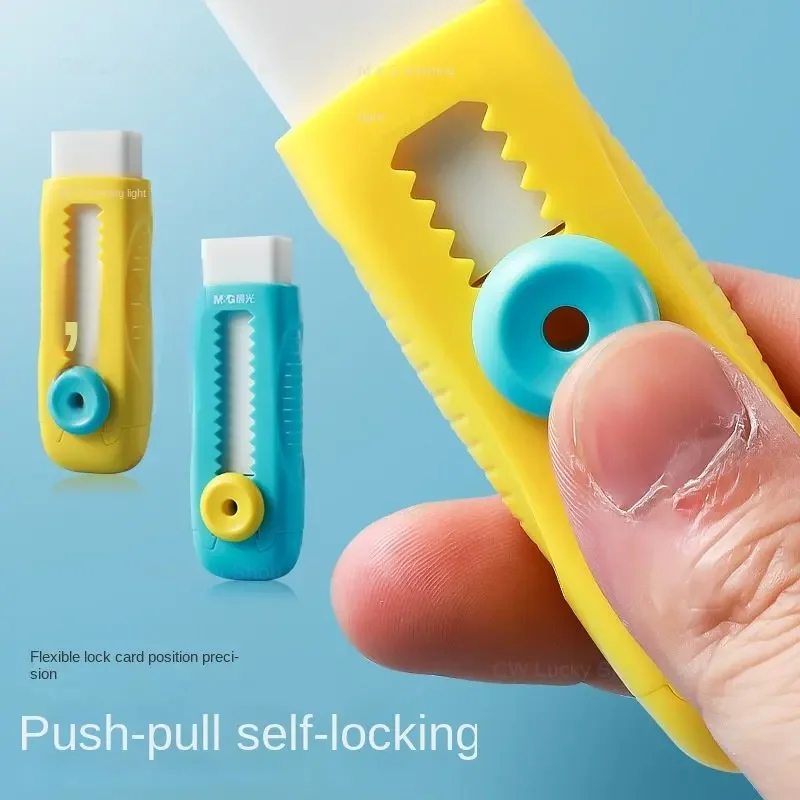   푸시-풀 지우개 Squirtle Charizard Mew 휴대용 고무 지우개 어린이 학교 사무용품 문구 상품