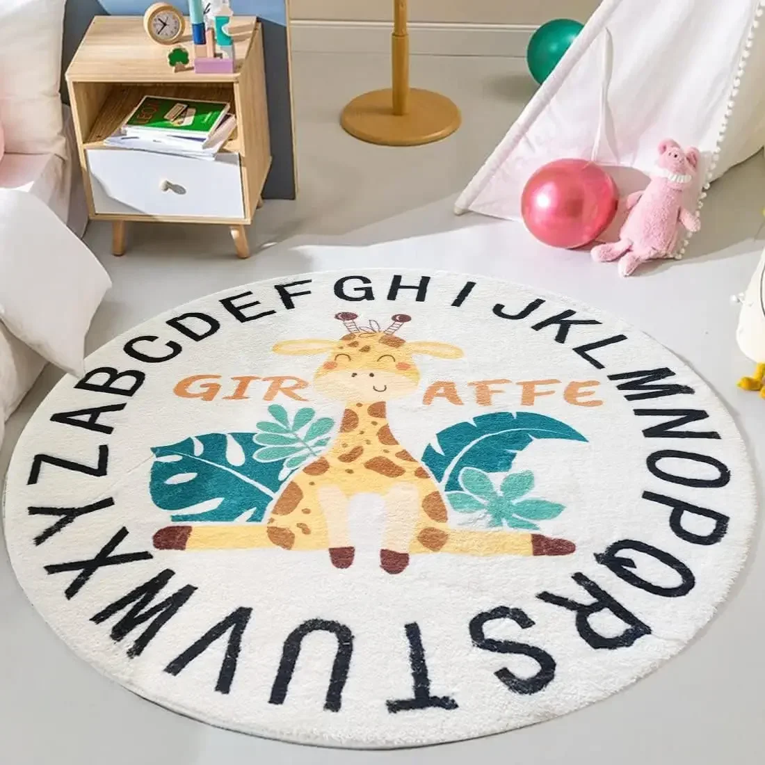 Weicher Plüsch-Fußball-Teppich, rund, schwarz, rutschfest, für Kinderzimmer, Spielzimmer, waschbar, Krabbelmatte für Kinder – Detail 7