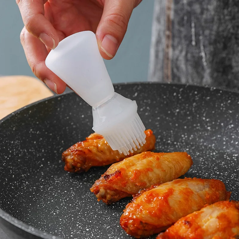 Portable Silicone Oil Brush with Bottle Barbecue Grill Oil Brushes BBQ Liquid Pastry Kitchen BBQ Tools Gadgets Accessories