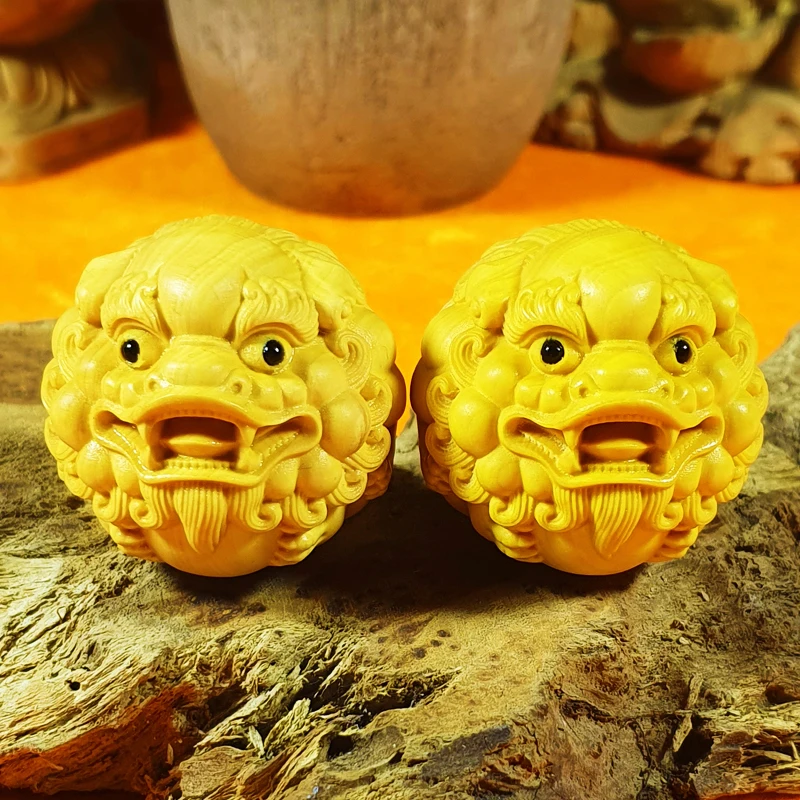 Boxwood Carving Zhaobao Hand Piece Brave Ball Men Solid Wood Text Play Play Piece Transfer Wangcai Pichu Sculpture