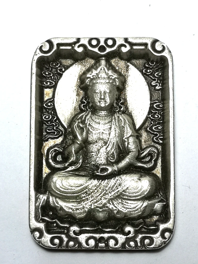 

Old Collection Chinese Tibet Silver Carved Buddha Avalokitesvara Statue Necklace