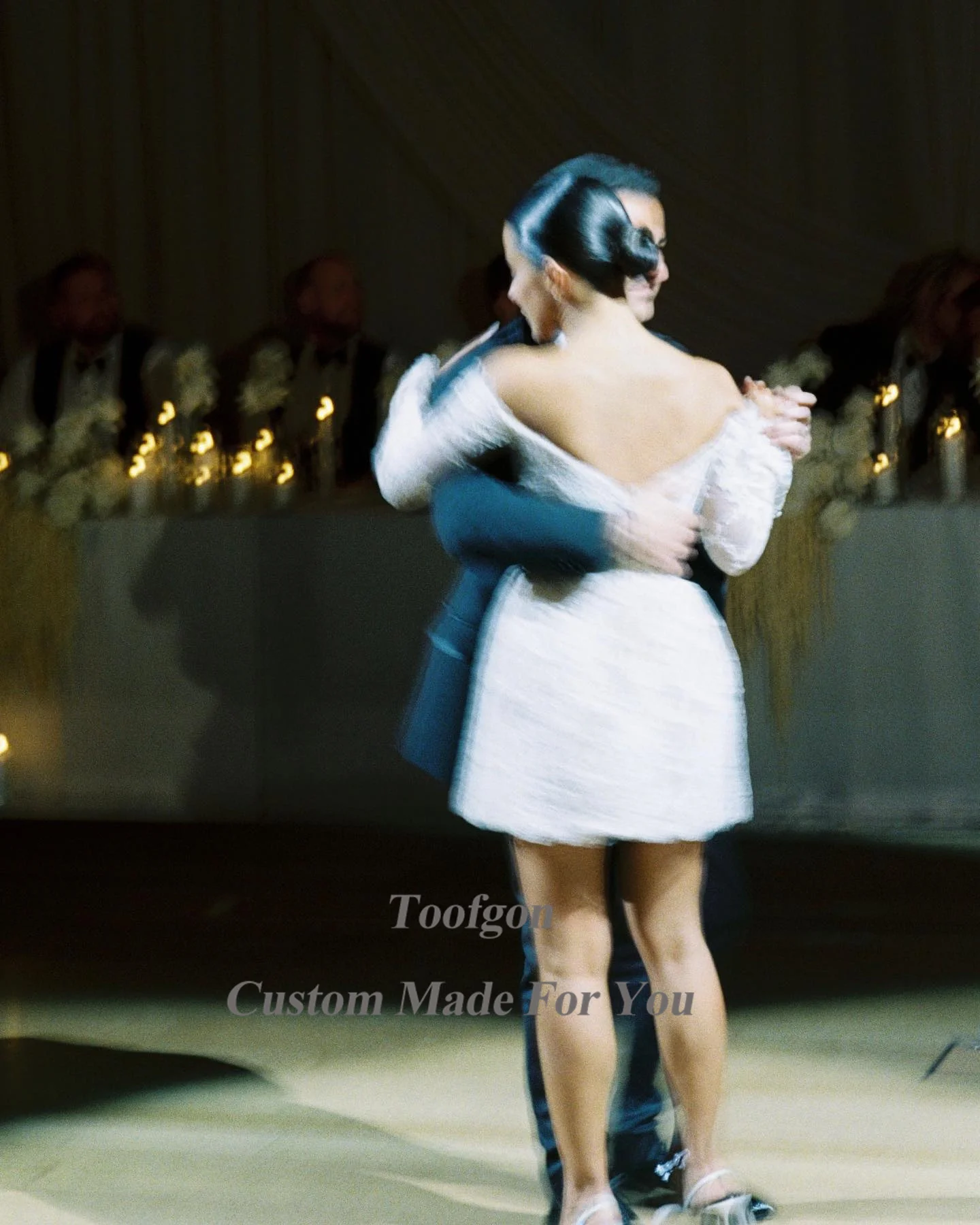 Рисунок 2 - Женское свадебное мини-платье с длинным рукавом