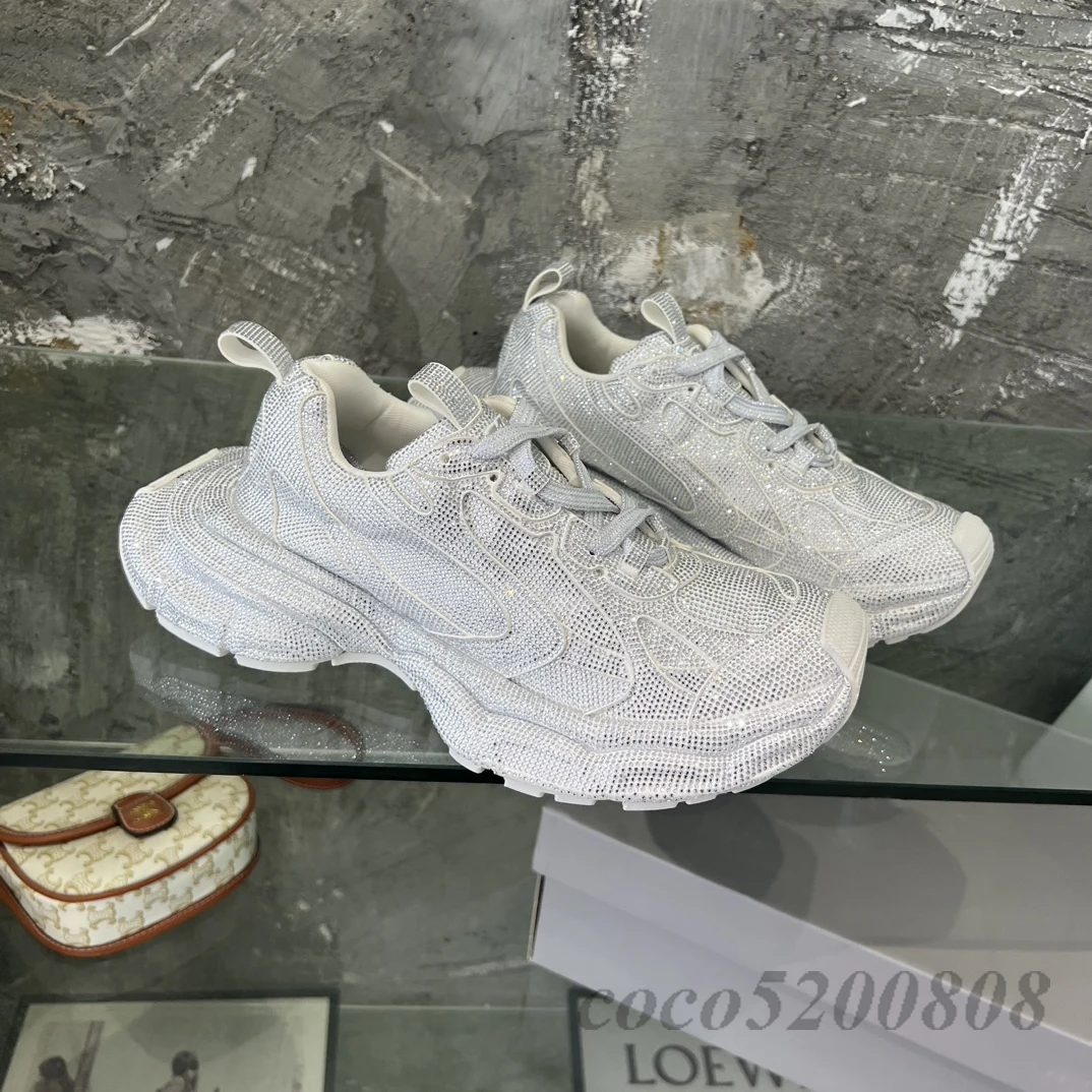 Рисунок 4 - Кроссовки женские из натуральной кожи