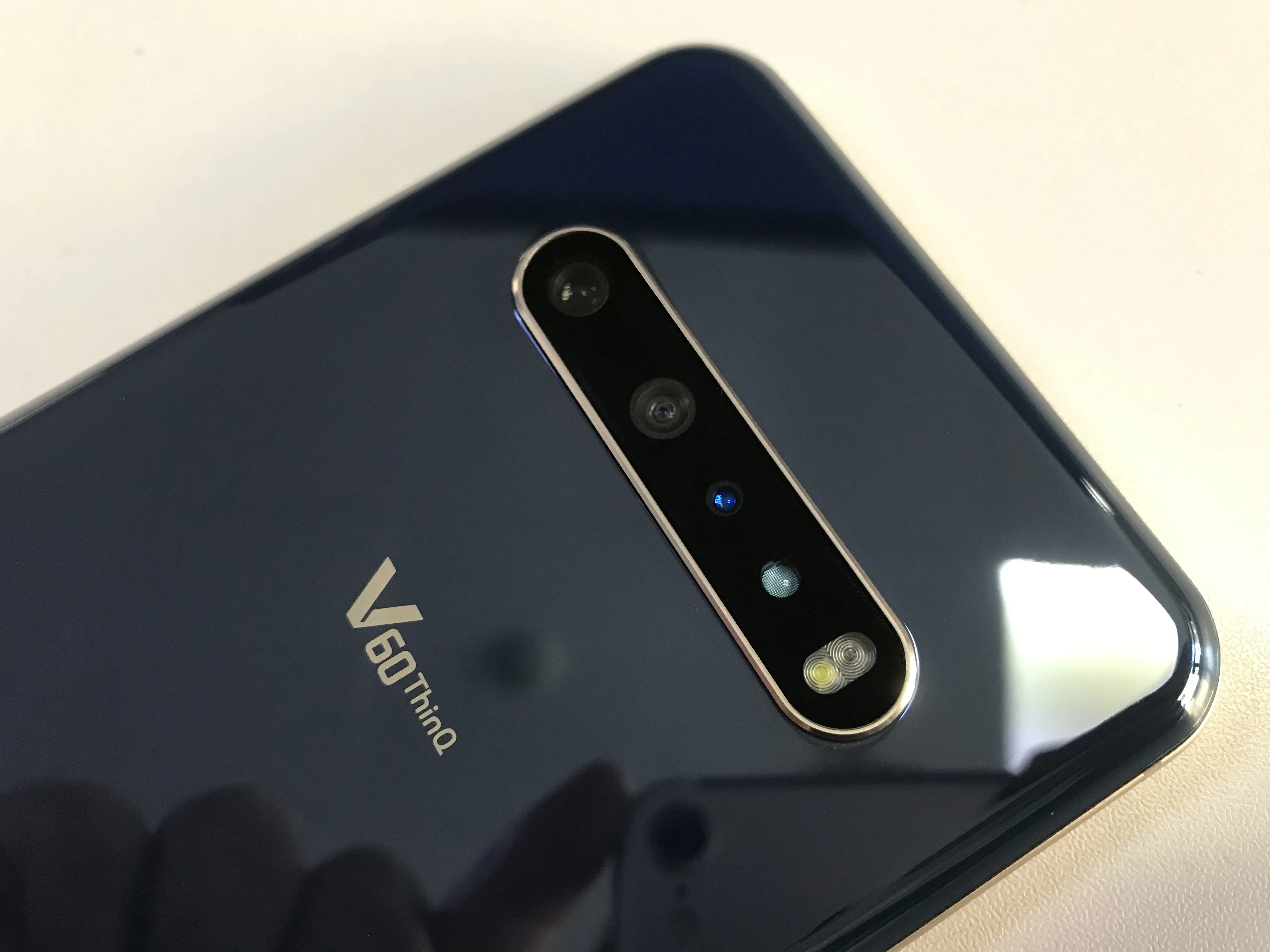 LG V60 ThinQ 5G V600TM 6.8``Octa-core 8GB RAM 128GB ROM 64MP Triple Camera 1 SIM Fingerprint Original Unlocked Cellphone