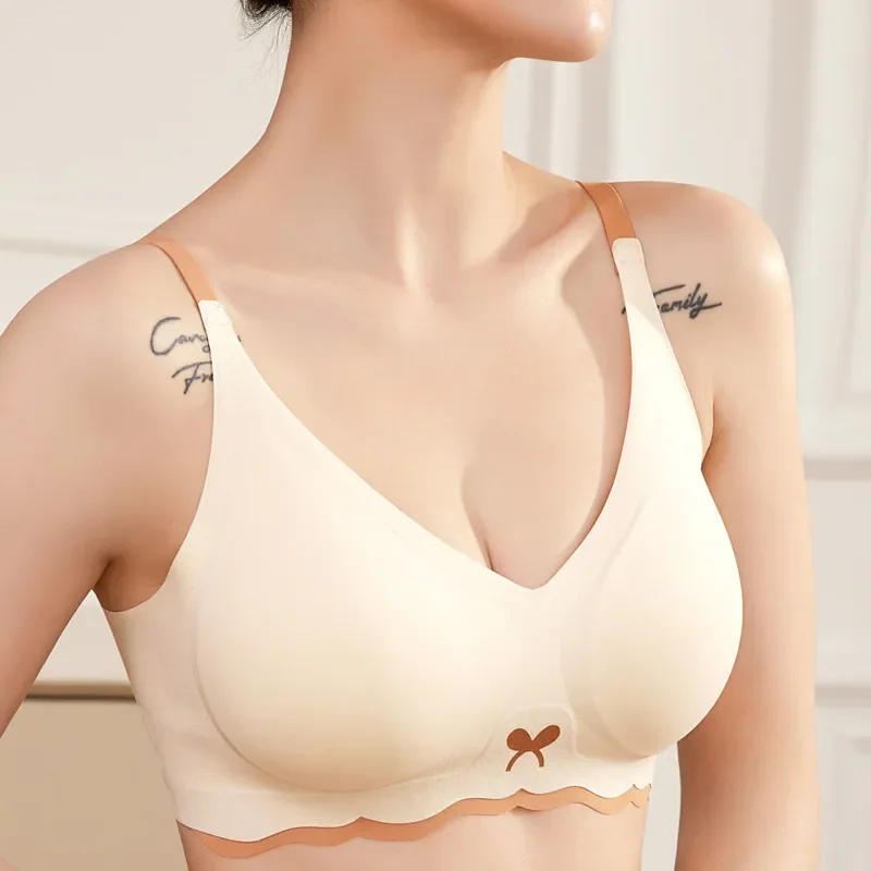 

Big Boobs Small Underwear Explosive No Underwire Latex No Trace Beauty Back Compression Bra Cover Thin