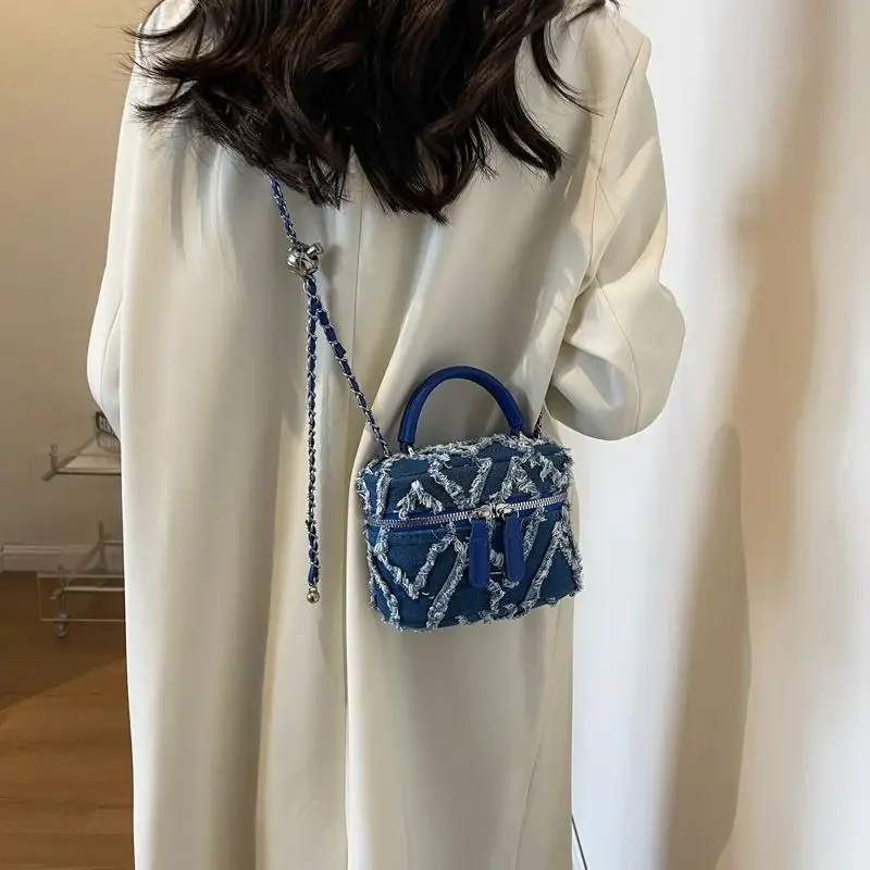 

Korean 2024 New Tassel Denim Small Square Bag for Women Versatile Chain Women's Crossbody Bag Simple Ins Fashion Women Handbags