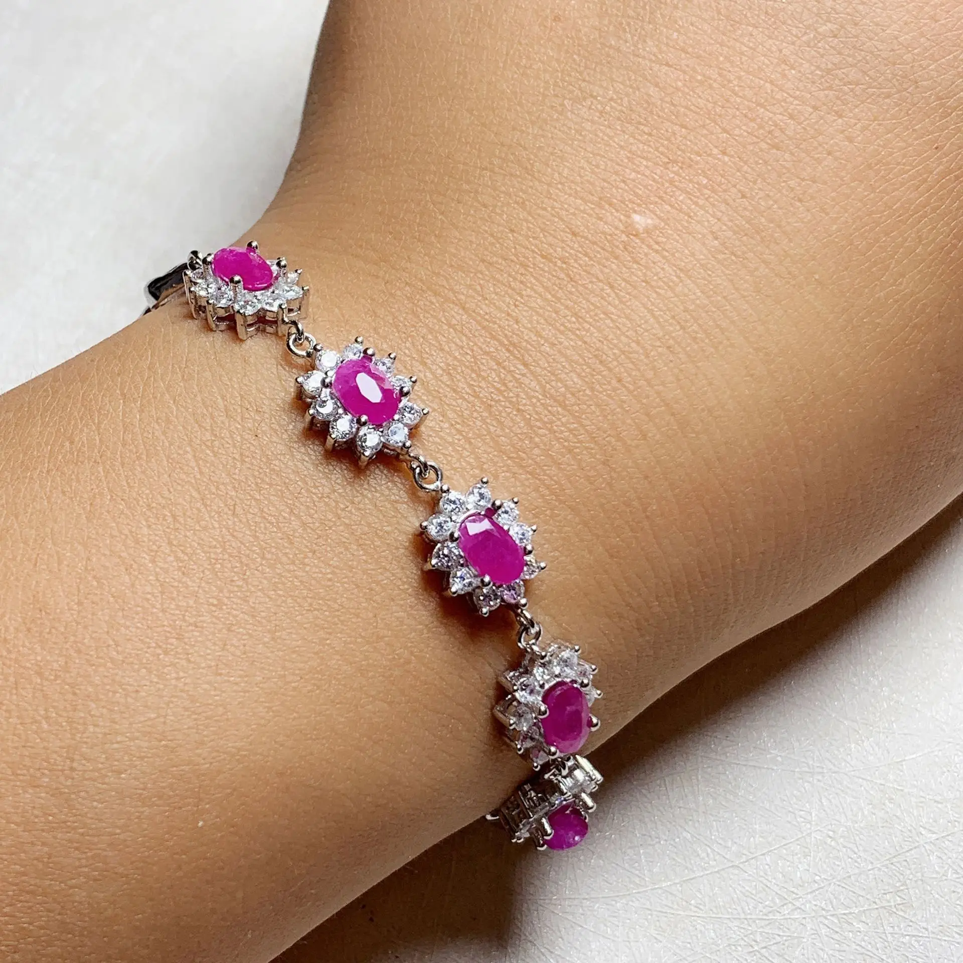 

Total 3.5ct Natural Ruby Bracelet for Wedding 5mm*7mm Pink Ruby Silver Bracelet with 3 Layers 18K Gold Plating