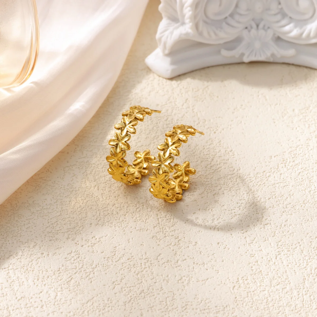 Fashion Stainless Steel Flower Hoop Earrings For Women