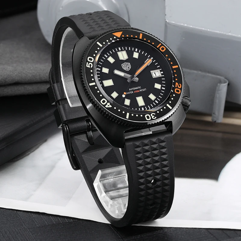 Watchdives WD6105 Automatic Diver Watch NH35 Movement Stainless Steel Sapphire Crystal Watches C3 Green Luminous Wristwatch