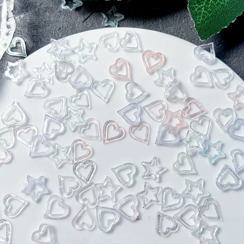 50Pcs 할로우 하트 오각형 네일 아트 매력 장식 부품 새로운 혼합 얼음 투명 러브 스타 3D 수지 네일 액세서리 DIY
