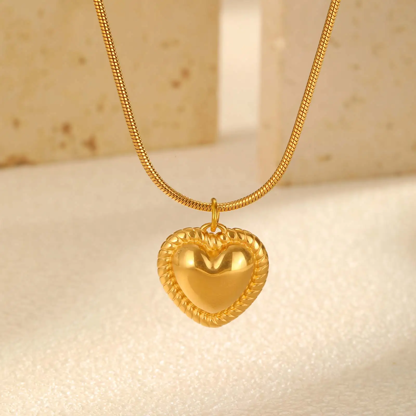 Collar corazón acero inoxidable chapado en oro regalo mujer_voghion.com