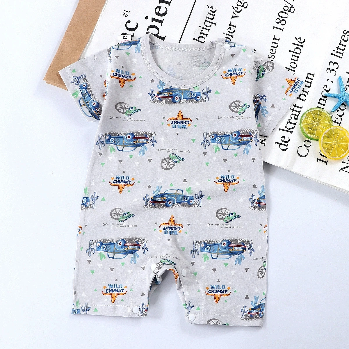 Baby Cartoon Print Short Sleeve Romper, Newborn Infant Cotton Jumpsuit with Pineapple/Bear Patterns, Baby Onesie for Summer