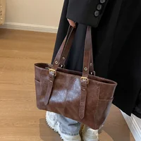 Mode rétro femmes sacs à bandoulière en cuir PU tendance haut de gamme dame sac fourre-tout grande capacité femme sac de banlieue sac à main sacs à main 2