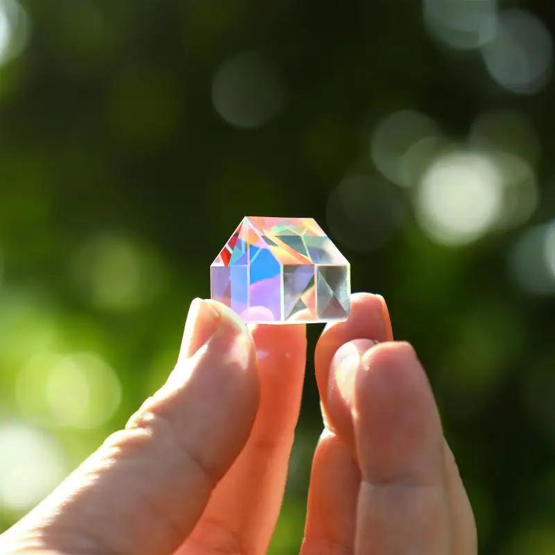 Cube Aurora Cabin of Hot-selling Light Trembles with The Same Colour Prism To Universe   Gift