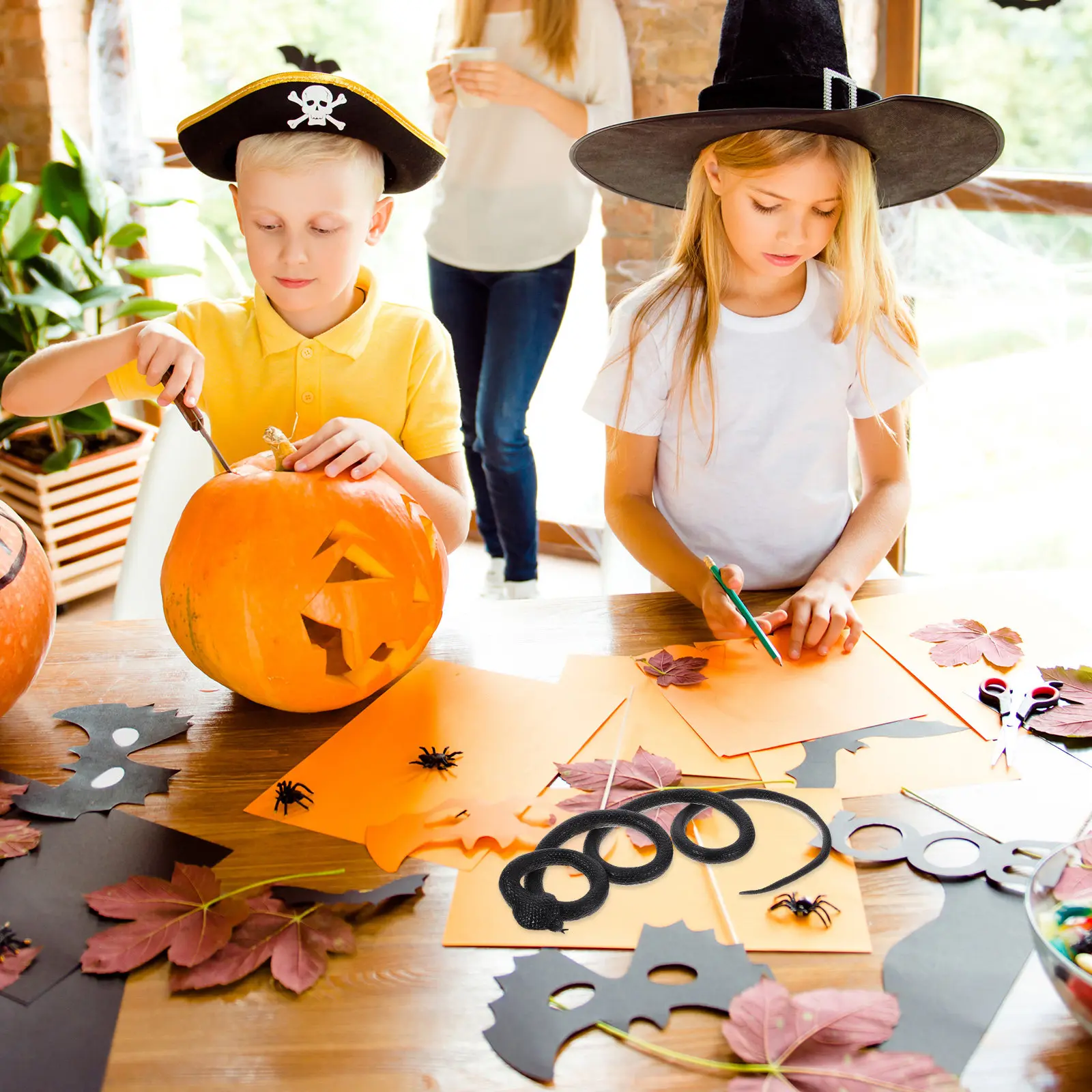 시뮬레이션 뱀 장식품 가짜 동물 장난 소품 정원 마당 발코니 할로윈 만우절 파티 실물 같은 뱀 조각상