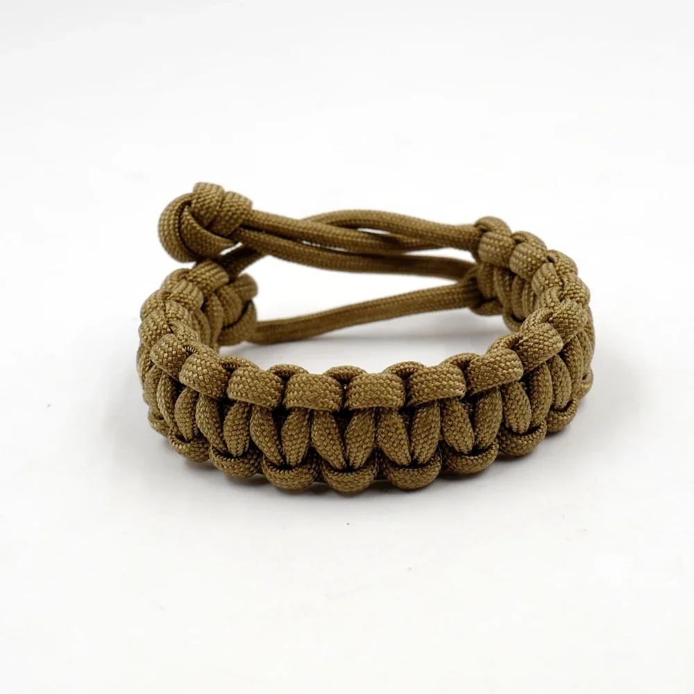 Adjustable 7-Color Survival Paracord Bracelet
