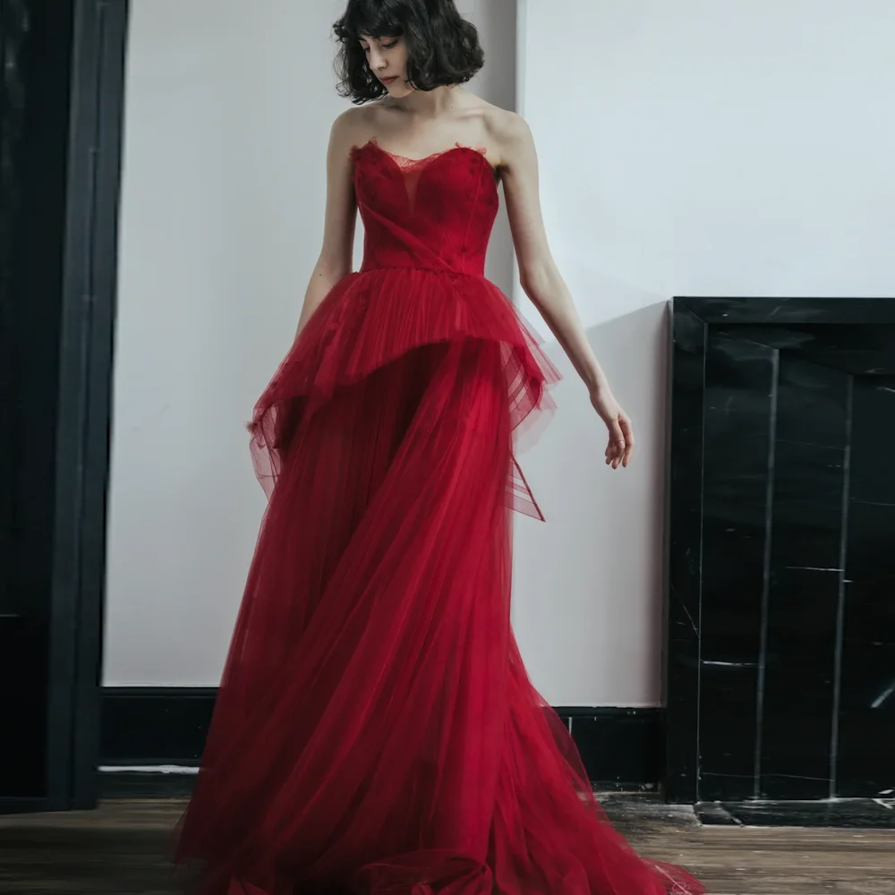 

ROSELLA Red Sweetheart Evening Dresses Sweep Train A Line Tiered Backless Formal Gown Korean New 2023