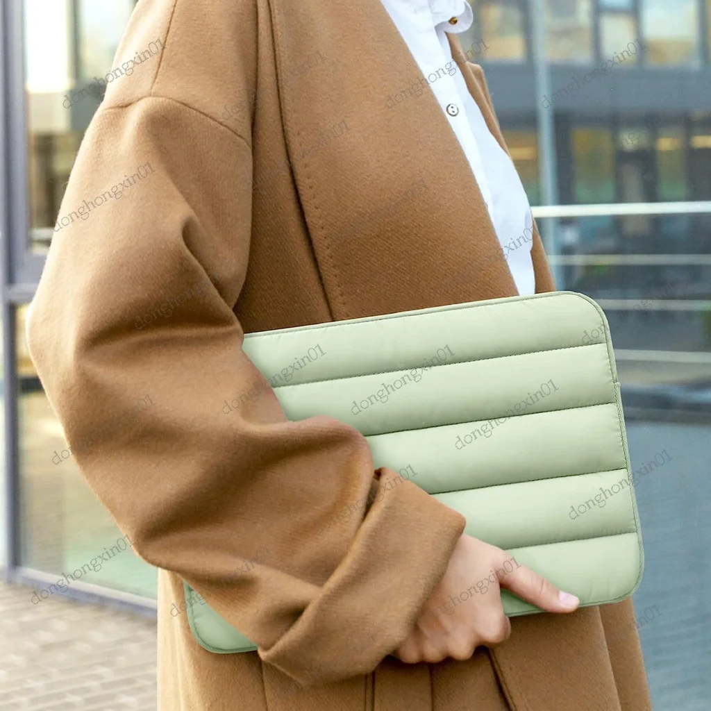 

13 Inch Puffy Laptop Sleeve Bag for Microsoft Surface Pro 9 8 X Carrying Notebook Case Cover for Macbook Air 13 13.6 Pro 13 14