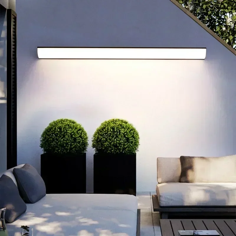 Minimalist ยาวแถบโคมไฟติดผนังกลางแจ้งผนังภายนอกกันน้ําโมเดิร์น LED Garden Villa ระเบียงผนังเครื่องซักผ้าหรี่แสงได้ 1