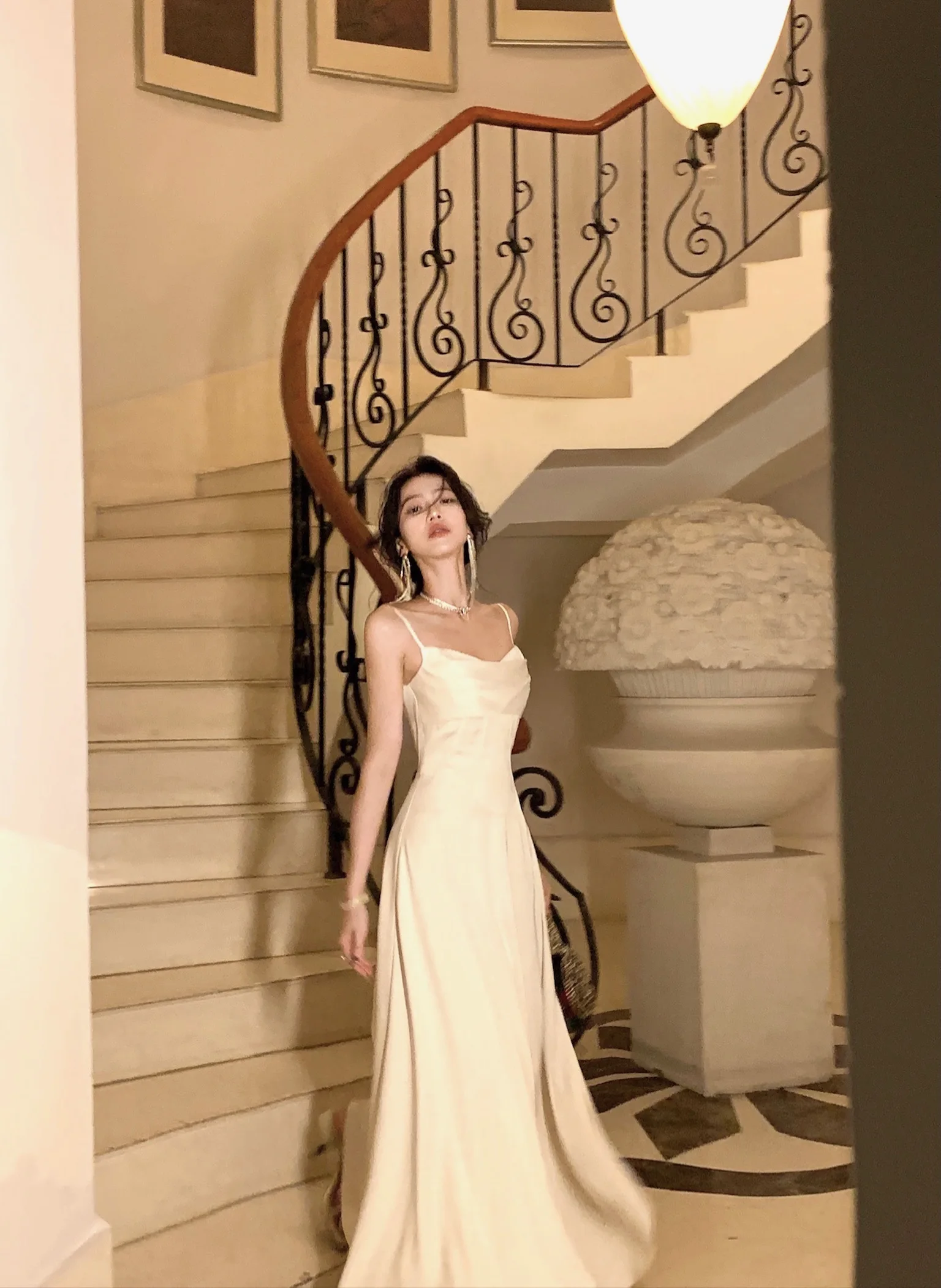 New Summer Satin Midi Dress Women Slim Spaghetti Strap Elegant Party Dresses Wedding Evening Birthday Backless Prom Robe Clothes