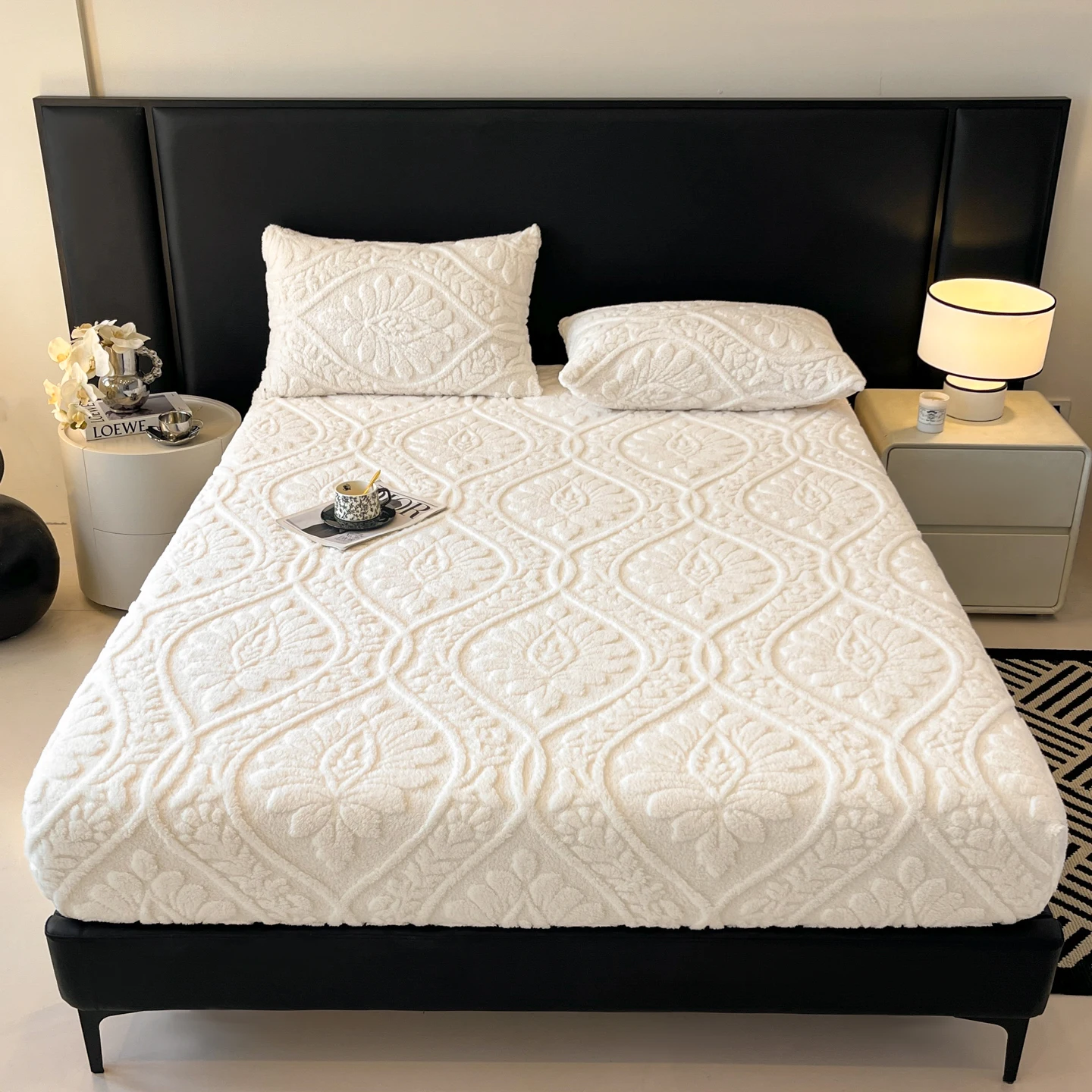 Jacquard Plush Fitted Sheet 3