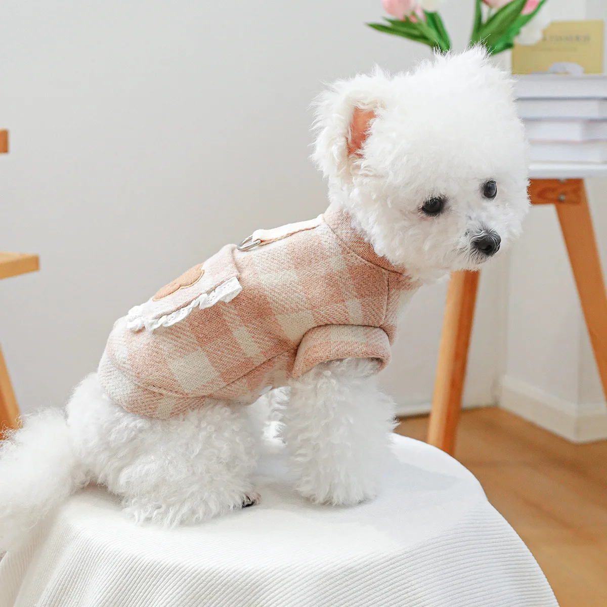 Pet clothes, puppy dog cat cat clothing, warm in autumn and winter, cute checkered pink bear couple clothing