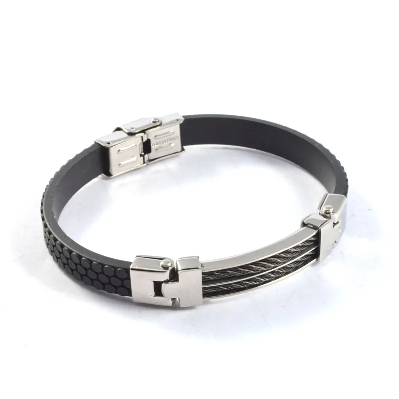 Bracciali In Gomma Siliconica Di Moda Colore Nero In Acciaio Inossidabile Twist Cable Wire Braccialetto A Mano In Silicone Gioielli Per Uomo