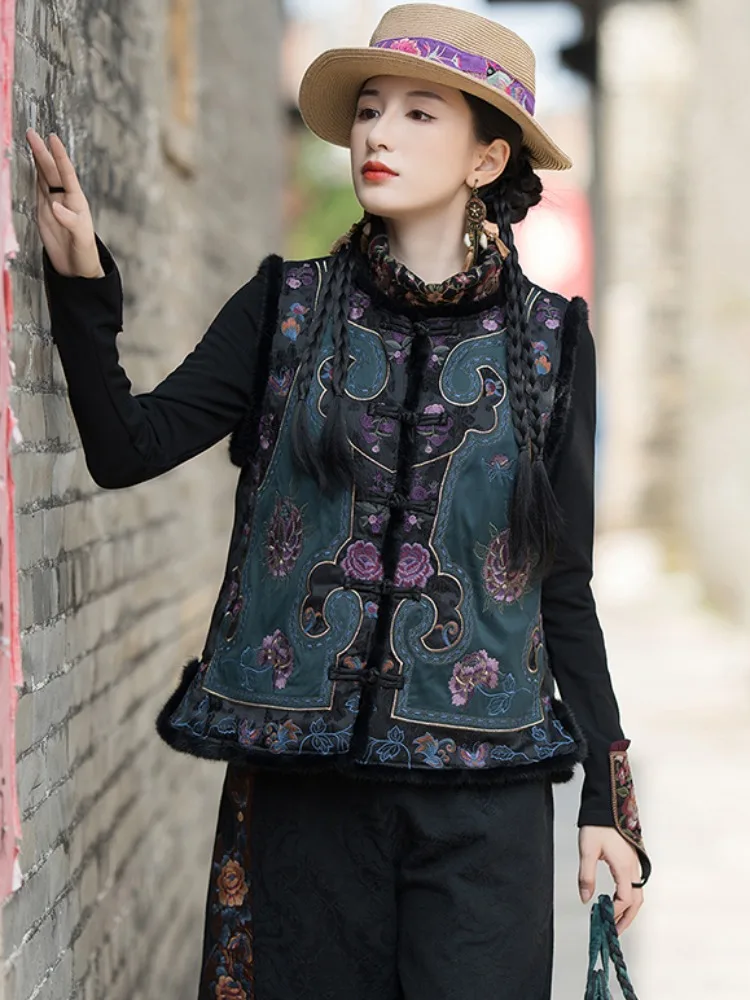 Retro Ethnic Style Embroidered Sleeveless Waistcoat Warm Vest Suit Coat Women