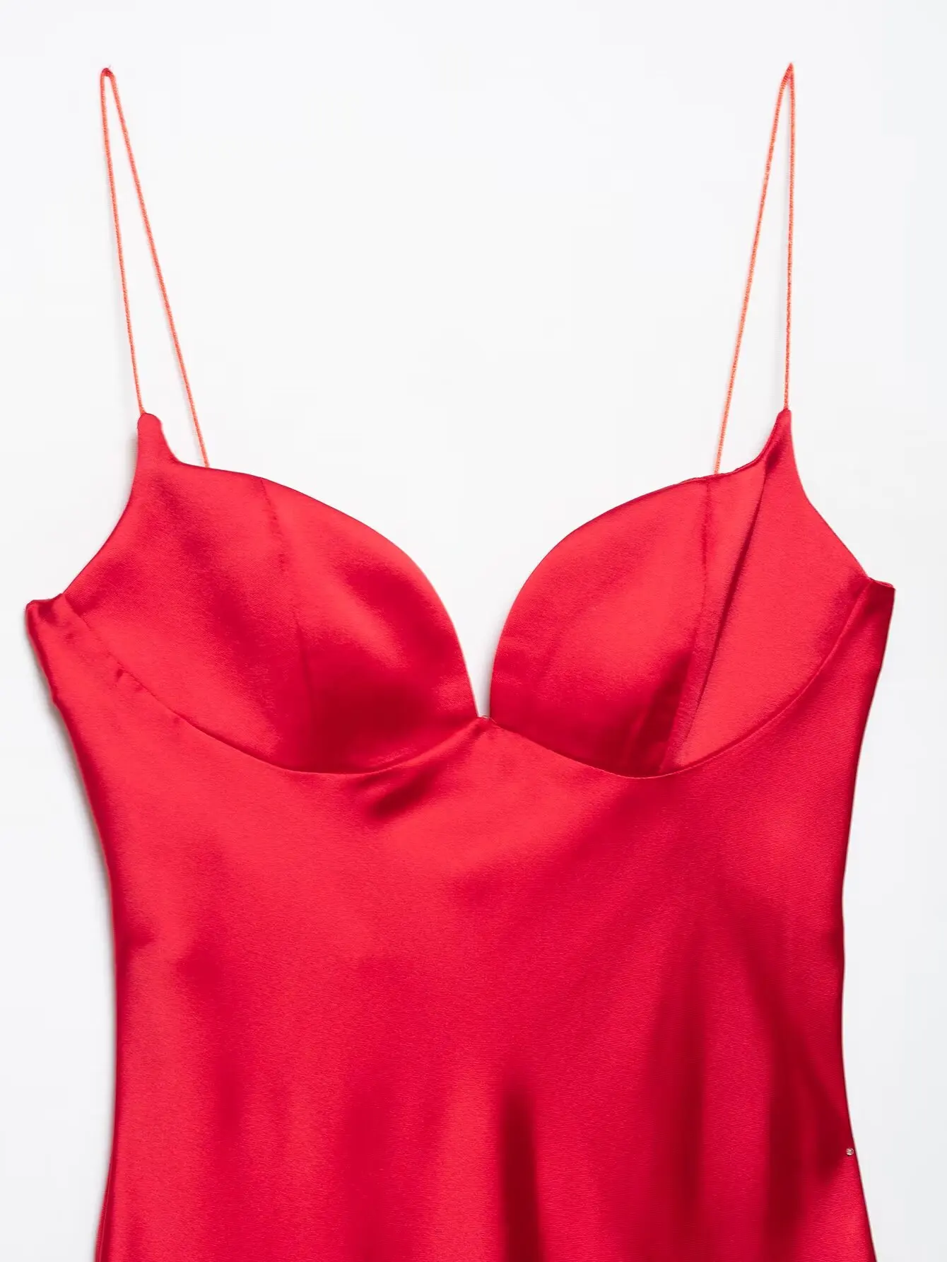 KONDALA Sexy schickes rotes Satin-Damenkleid mit V-Ausschnitt, Cami, langes Partykleid, Damenmode, 2025, Sommerurlaub, Strand, Y2K-Mädchenkleid – Detail 4